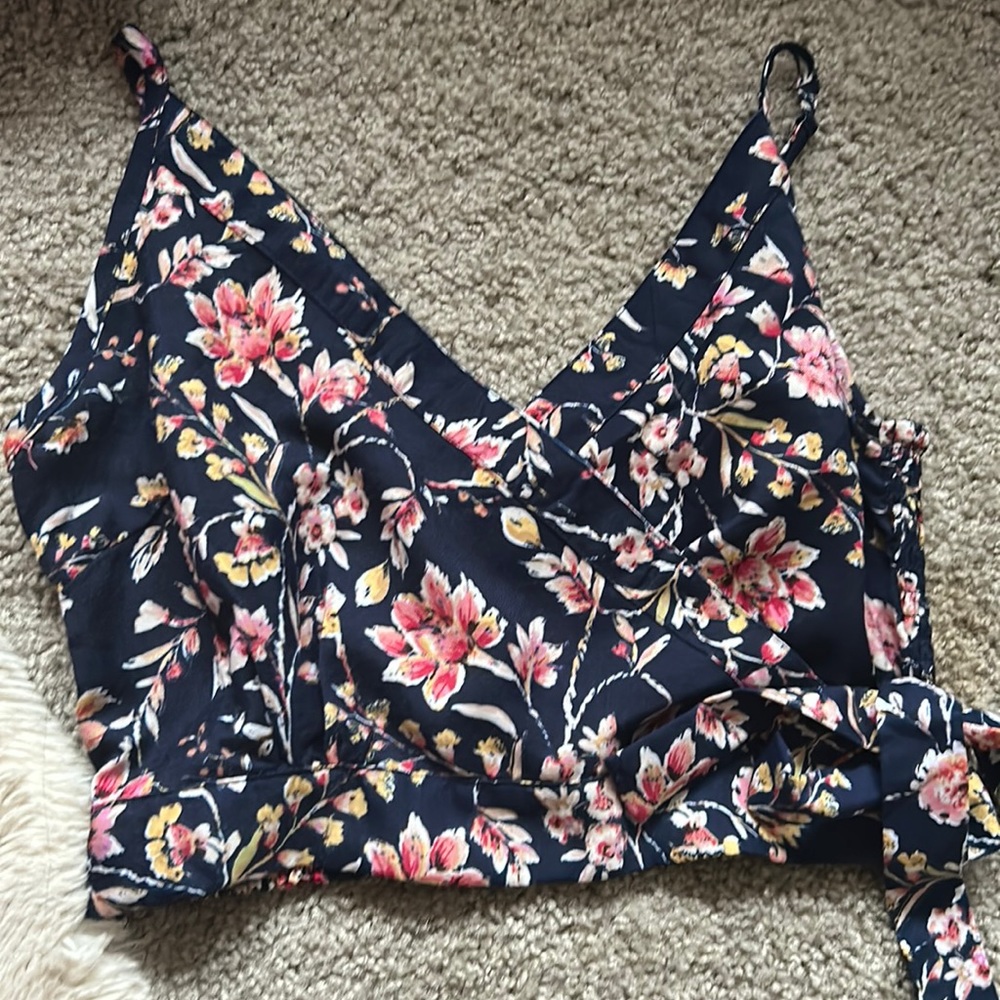 Cropped floral crop top